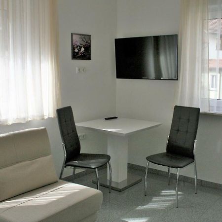 Haus Zum Schlosspark Veitshöchheim Esterno foto